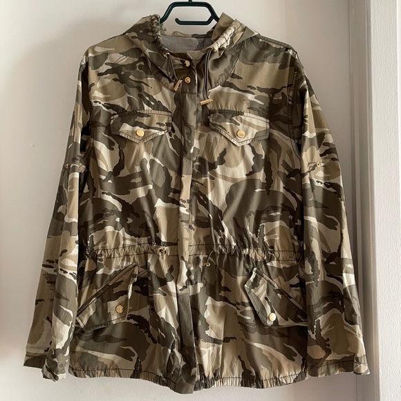 NWOT Michael Kors utility jacket in camo - Picture 1 of 7